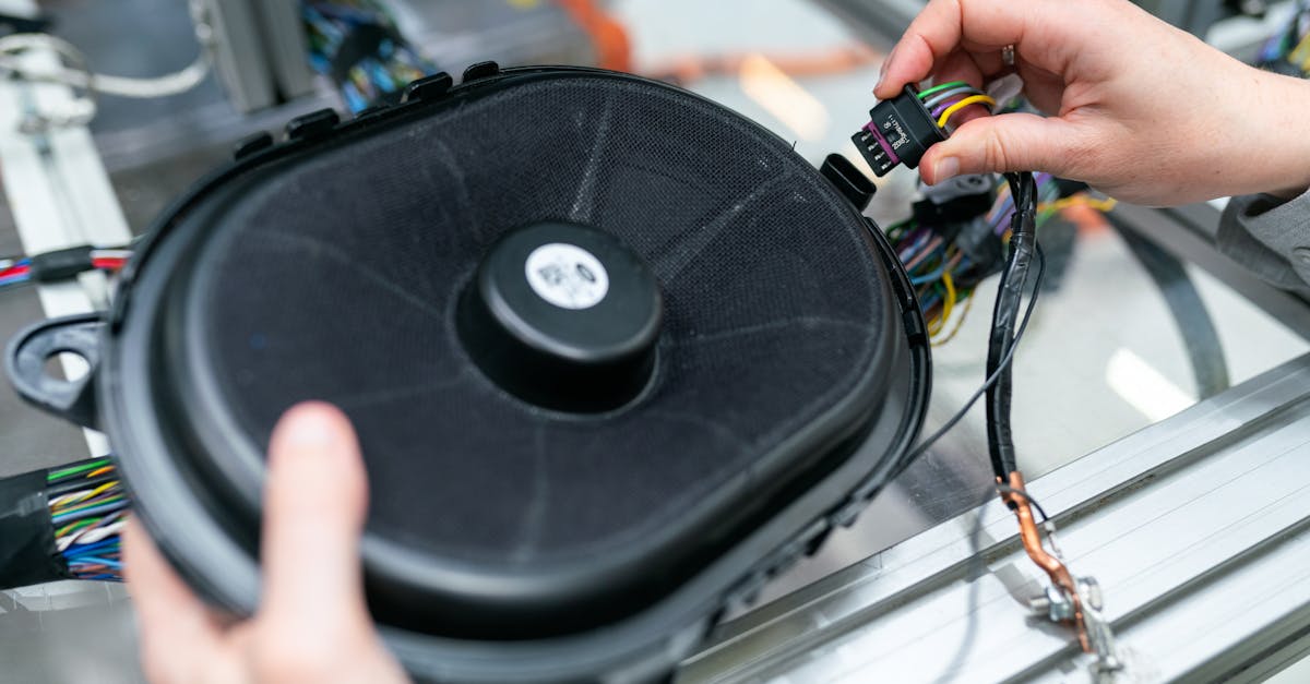 How to Choose the Right Electrician for Home Repairs